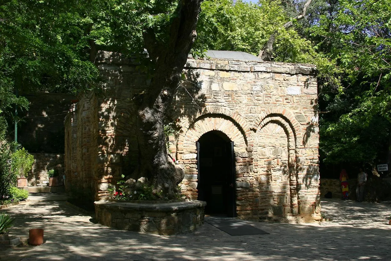 Selcuk Uygulama Oteli̇ Turkey