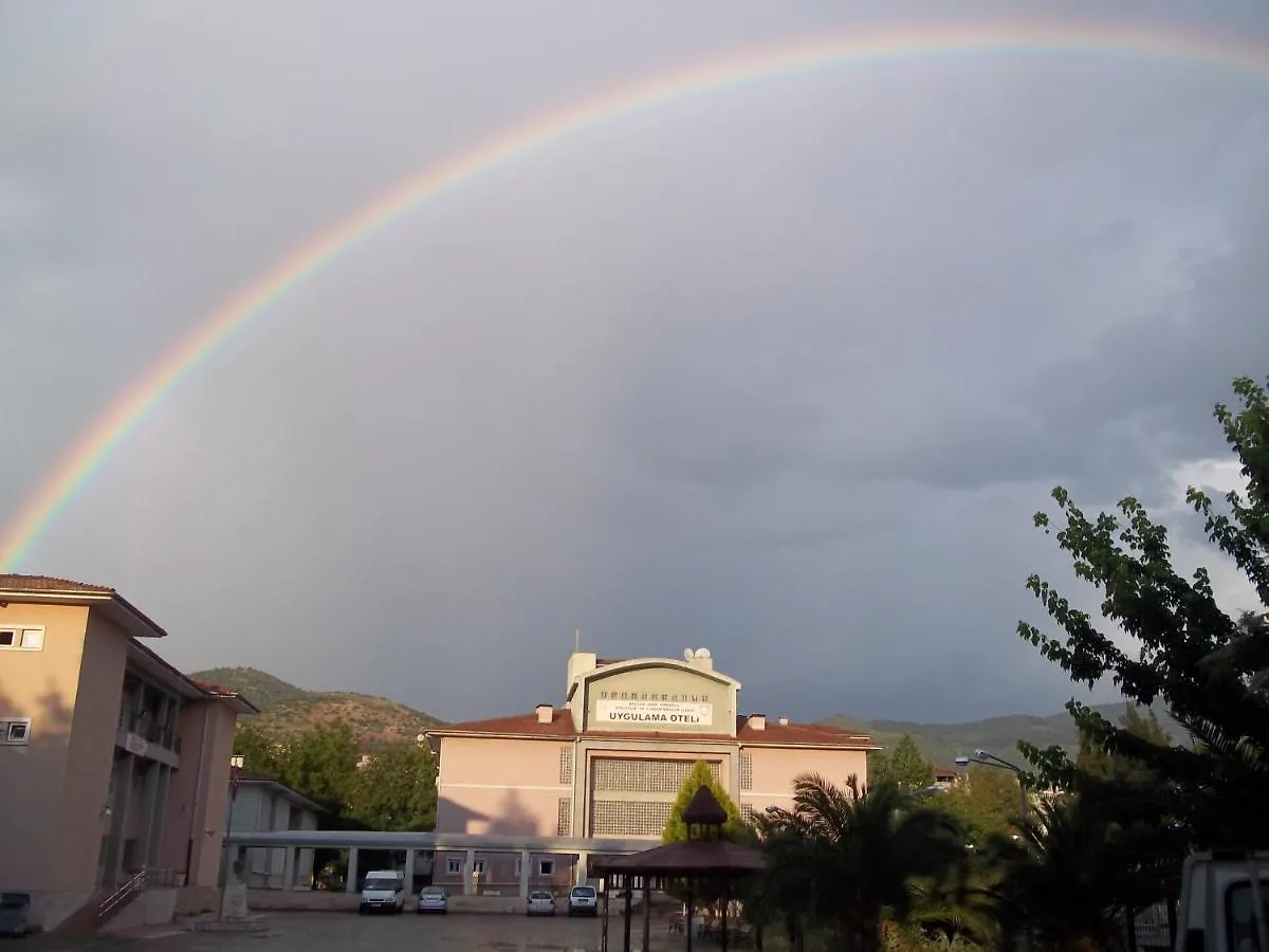 Hotel Selcuk Uygulama Oteli̇
